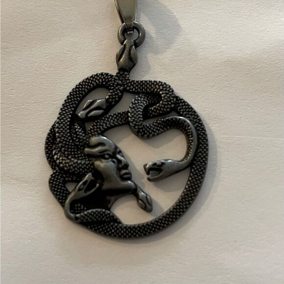 MEDUSA PENDANT  - Picture 2 of 3